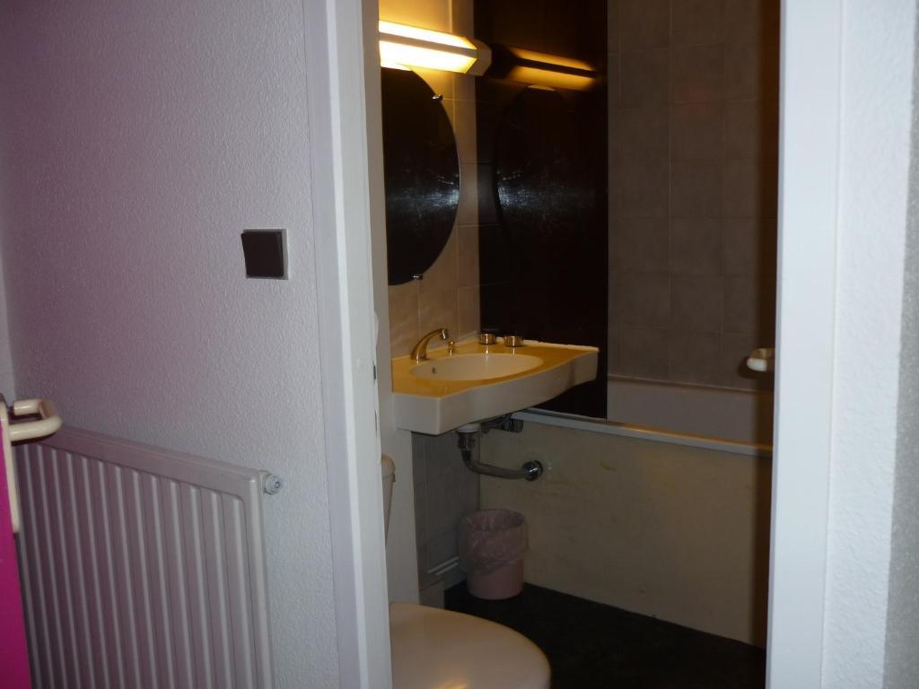 Hotel Entre 2 Mers Proche Bordeaux Carbon-Blanc Pokoj fotografie