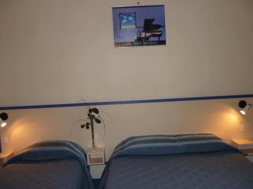 Hotel Entre 2 Mers Proche Bordeaux Carbon-Blanc Pokoj fotografie